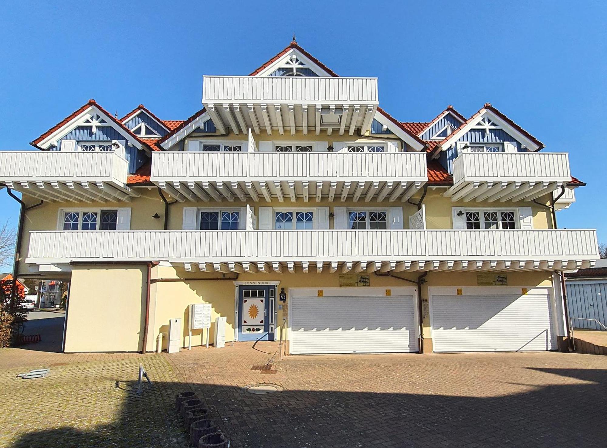 Fritz_Reuter_Str_Sonnenuhr_Wg_5 Apartment Zingst Ngoại thất bức ảnh