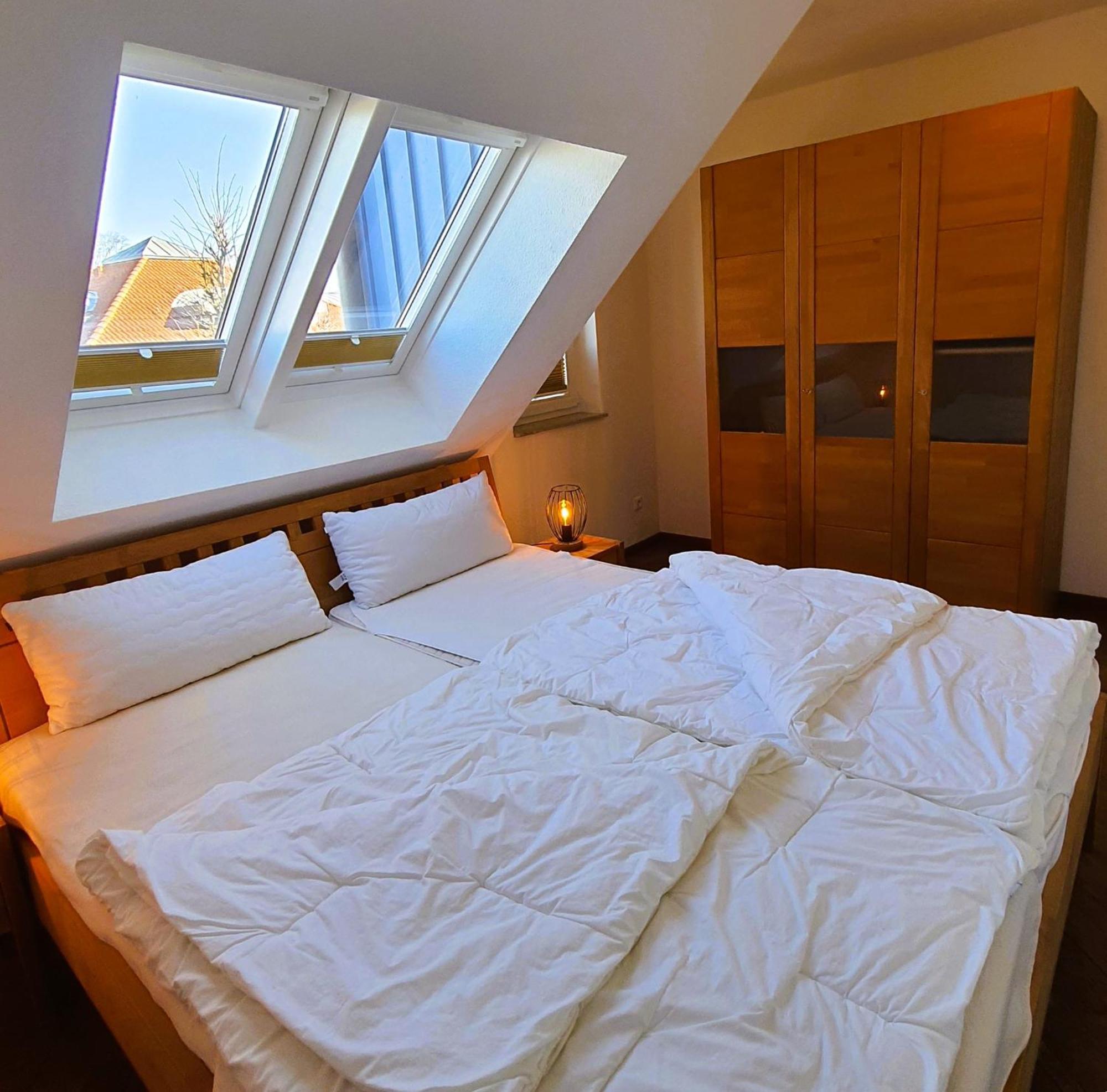 Fritz_Reuter_Str_Sonnenuhr_Wg_5 Apartment Zingst Ngoại thất bức ảnh